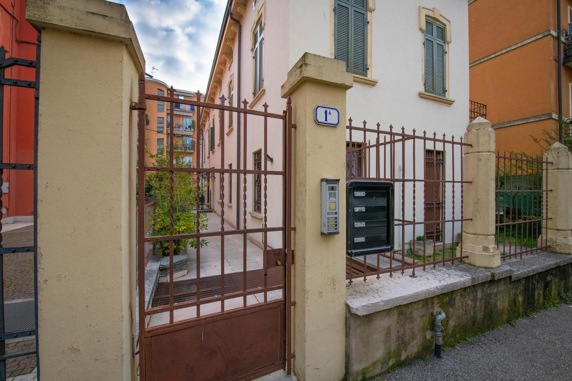 Residenza Impero Bezzecca Apartment Verona Bagian luar foto